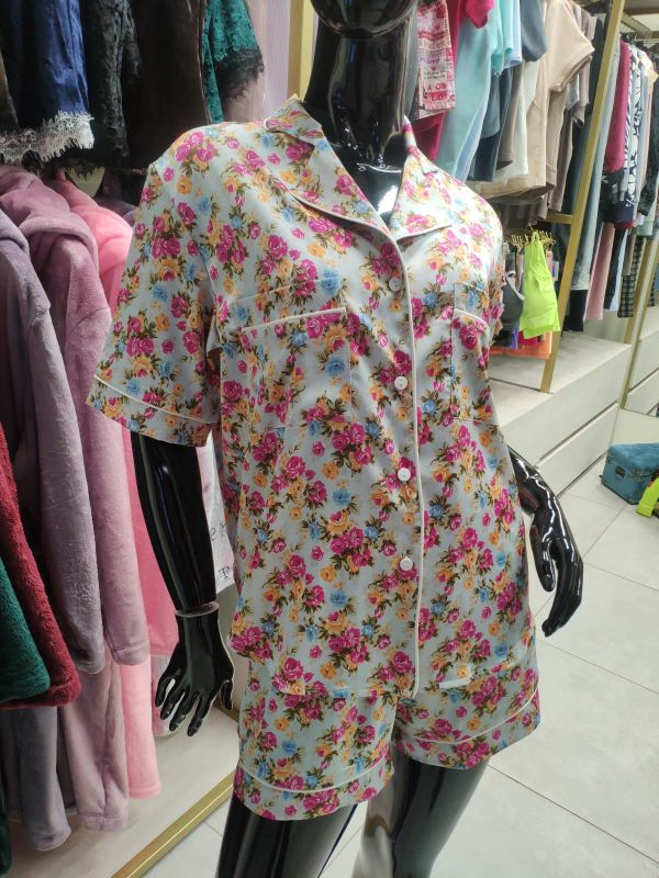 Женская пижама с шортами, шелк Армани, розовая в цветочек, Serenade 1573